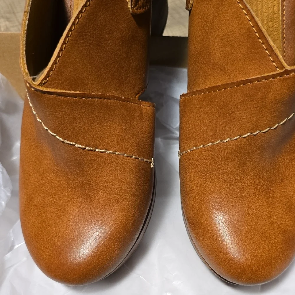 boc Brown Leather Strap Slingback - Picture 4 of 8